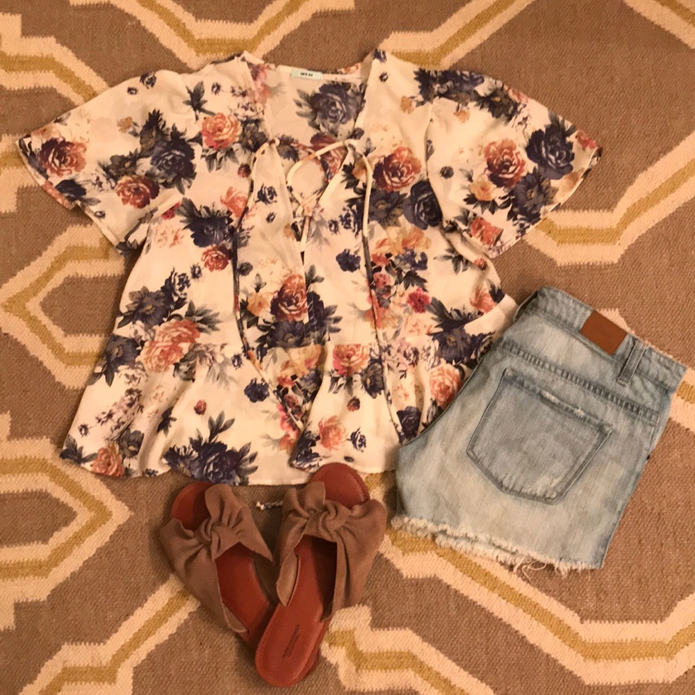 Urban outfitters Floral peplum top
